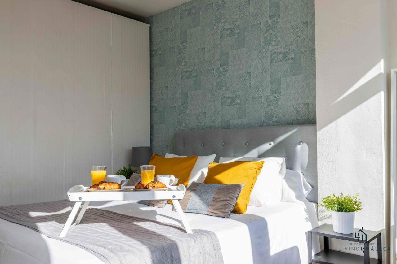 Apartamento En La Playa En Paseo Maritimo Malaga Exterior photo