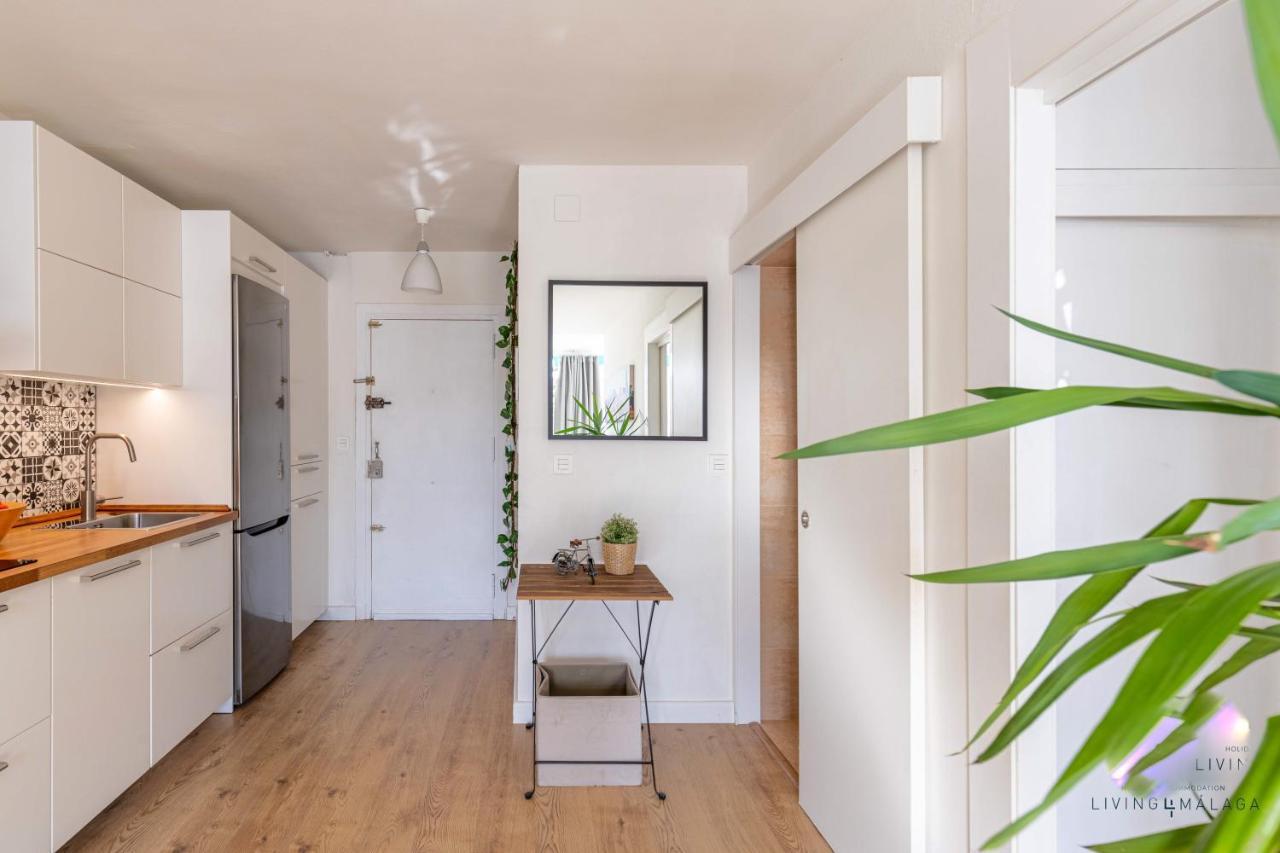 Apartamento En La Playa En Paseo Maritimo Malaga Exterior photo